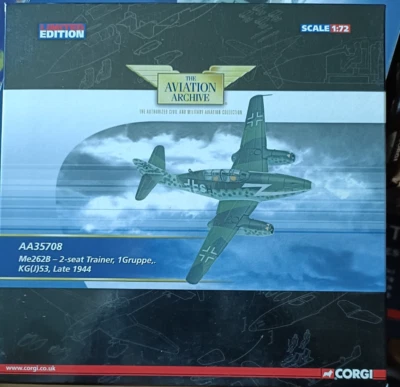 2-местный тренажер Corgi Aviation The Luftwaffe ME262B 1 группа KG(J)53 1944 AA35708 - Изображение 1 из 4