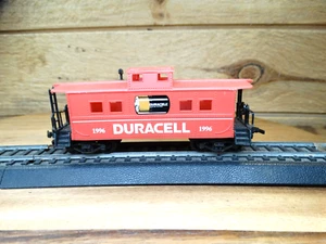 Life-Like HO Scale 41' Duracell 1966 Model Railroad Cupula Caboose with Chimney - Picture 1 of 6