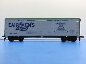 HO Scale "Dairymen's League" 40 Foot Reefer Freight Train Car / GARX 907   #10