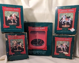 Vintage 1989 Hallmark Halter Ornamente Komplettset Karussell und 4 Pferde. - Bild 1 von 11