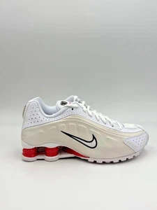 Nike Shox R4 scarpe grandi per bambini (CW2626-102 bianco/fantasma/rosso piccante/bianco) taglia 5 anni - Foto 1 di 7