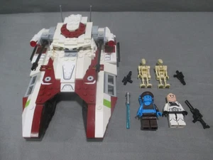 Lego Star Wars 75182 REPUBLIC FIGHTER TANK con AAYLA SECURA casi completo 2018 - Imagen 1 de 6