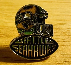 Vintage SEATTLE SEAHAWKS Helm Football Pinback Button Pin 1980er - Bild 1 von 2