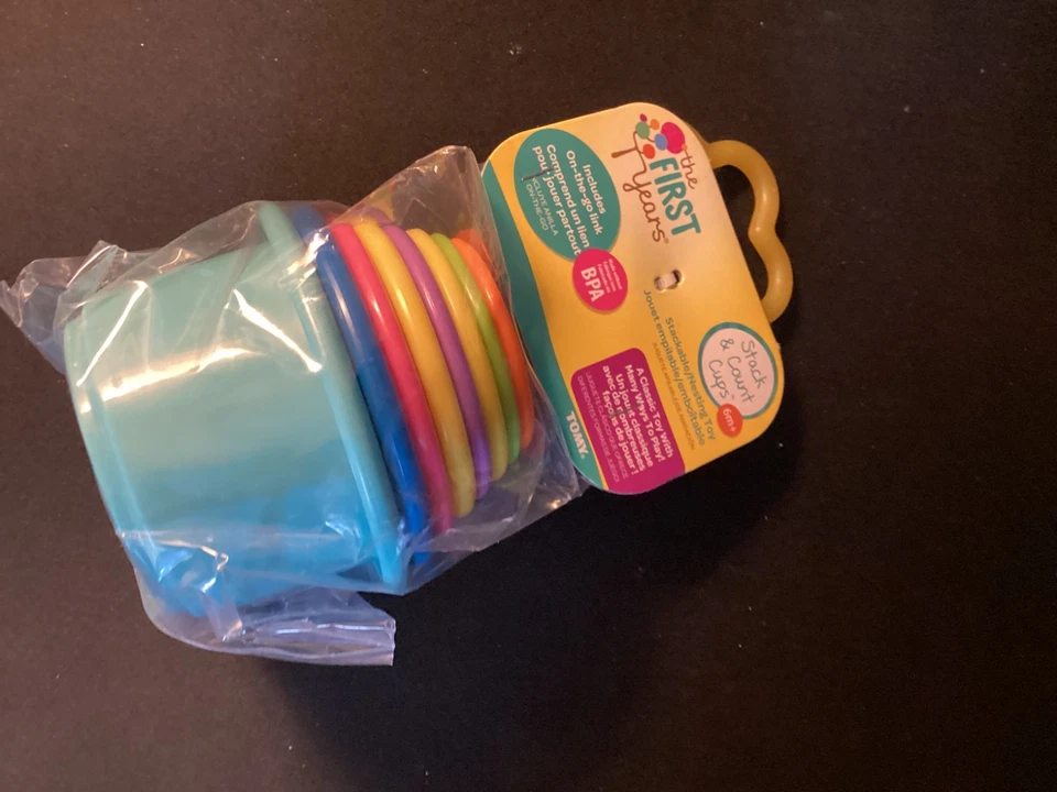 The First Years婴儿堆叠杯 — 第 1/1 张图片