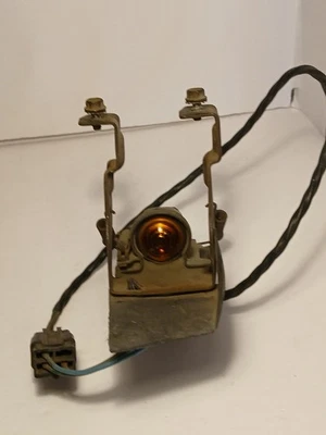 GM Cadillac  Automatic Headlight Dimmer Eye system GM 672 - 911579 - Image 1 of 4