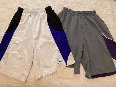 2 pantalones cortos largos de baloncesto Nike. Talla: Grande Foto 1 de 4