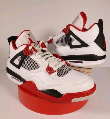 Jordan 4 Retro Rojo Fuego 2012 Talla 11 DS con *Leves defectos* Foto 1 de 4