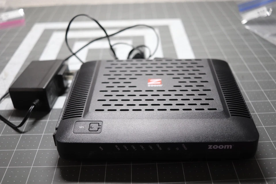 Zoom 5352 DOCSIS 343 Mbps Cable Modem/Router with Wireless-N & Gigabit Ethernet - Image 1 of 1