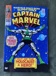 Mighty Marvel Masterworks: Captain Marvel Vol. Cubierta variante Colan DM de 1’ (2023) - Imagen 1 de 8