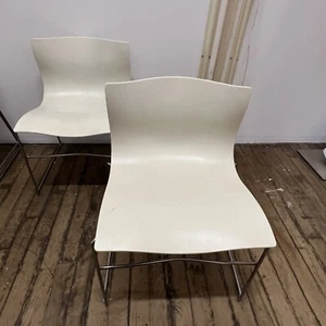 Handkerchief chairs by Massimo Vignelli (Designer), Knoll (Manufacturer) - Picture 1 of 8