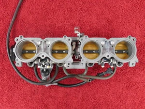 Fuel Injection Throttle Bodies 06-07 CBR1000RR CBR1000 1000RR Intake Body / Rail - Picture 1 of 12