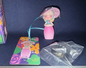 Nuevo LAURA Art x TOYCITY Serie de Moda Floral * TULIPÁN * Mini Figura Coleccionar Vinilo - Imagen 1 de 4