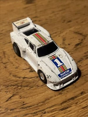 ❗️BBURAGO BURAGO 0142 1/24 PORSCHE 935 TT MARTINI #1 VINTAGE Modellino Macchina - Immagine 1 di 4
