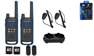 Motorola Solutions T802 Two Way Radios w/ 2 Speaker Mics Charging Tray Bluetooth - Picture 1 of 7