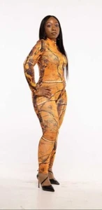 One Piece Autumn Print Jumpsuit. Size M,L,XL,2X - Picture 1 of 4