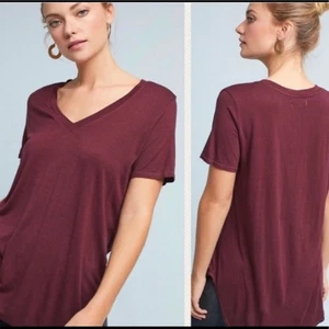 Camiseta Top Tela y Piedra Talla Pequeña Manga Corta Cuello en V Rojo Borgoña - Imagen 1 de 5