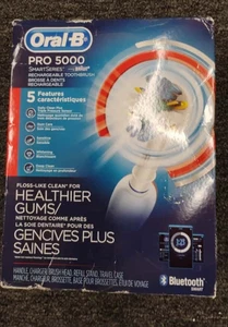 Oral-B 5000 SmartSeries Spazzolino Elettrico Ricaricabile Bianco,Leggermente Usato,O3 - Foto 1 di 4