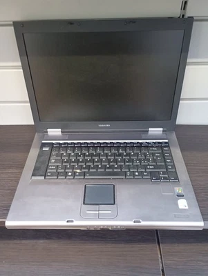 Toshiba Satellite pro A120-123 - Immagine 1 di 4