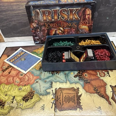 RISK Señor de los Anillos Edición Trilogía Juego de Mesa con Anillo (Juego Completo) Foto 1 de 4
