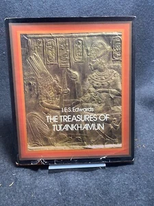 The Treasure Of Tutankhamun by I.E.S. Edwards - Bild 1 von 1