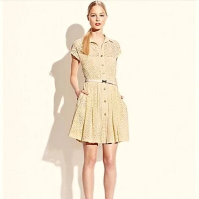 Vestido camisero Betsey Johnson amarillo con ojales y cinturón para mujer talla 2 Foto 1 de 4