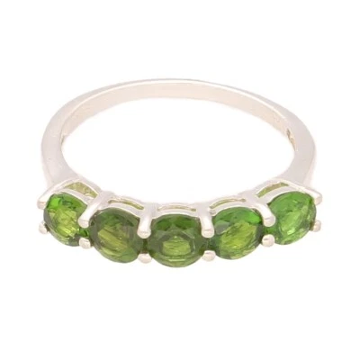 Anillo de eternidad de plata de ley con diopsido ruso (talla M) de 4 mm de ancho Foto 1 de 3