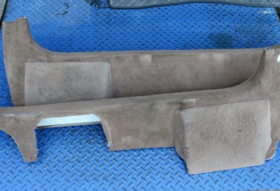 Chevrolet Corvette C4 1991-1996 paneles de alfombra de umbral de puerta 10238568 tostado Foto 1 de 4