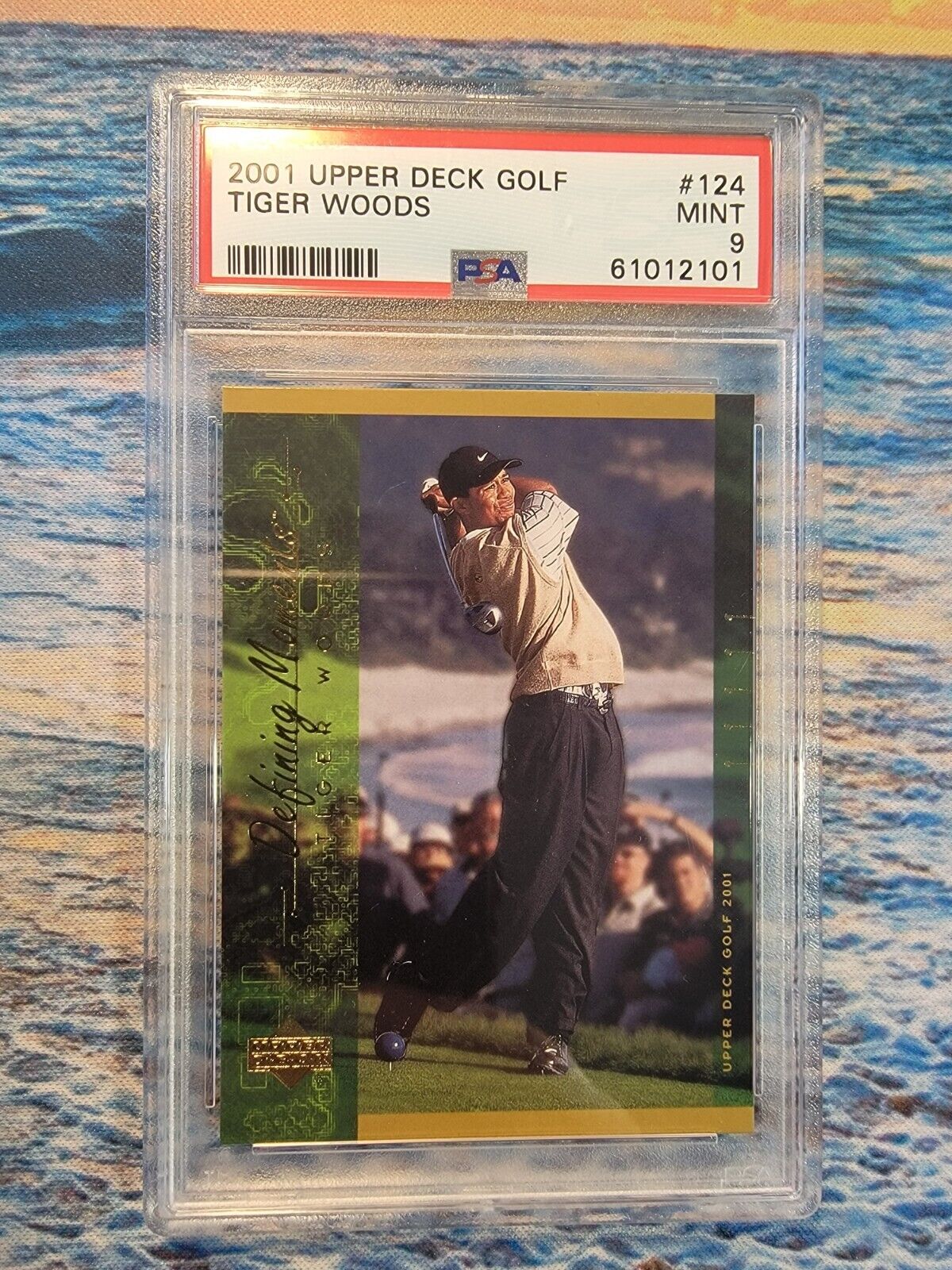 2001 Upper Deck Defining Moments #124 Tiger Woods (RC) PSA 9 🔥