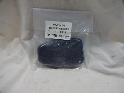 Placa de sujeción inferior de montaje Tohatsu original 3KYQ613420 fueraborda 40 50 HP Foto 1 de 4