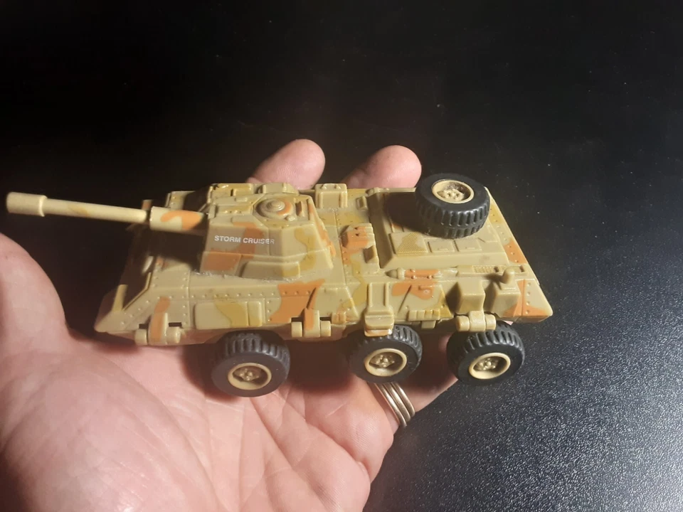 CARRO ARMATO AIR VECTOR 1997 6 RUOTE DIMENSIONI 14X6,5X5,5 - Immagine 1 di 4