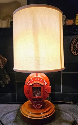 Gamewell Caja de Alarma de Incendio Lámpara con Aspersor Pantalla Superior Foto 1 de 4