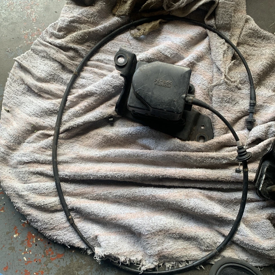 Actuador de control de crucero Acura RSX 2002-2006 base o tipo S Foto 1 de 1