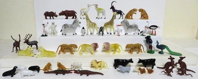 Lot of 46 Plastic Figure Zoo Jungle & Farm Animals Various Figures Hong Kong etc - Image 1 of 4