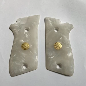 Empuñadura de pistola PT92 CS para TAURUS 9mm. Logotipo artesanal de resina color dorado envío gratuito - Imagen 1 de 15