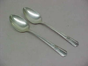 2 cucharaditas Wm Rogers Silverplate DESIRE - Imagen 1 de 3