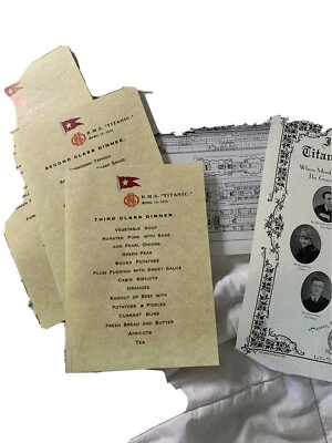 Titanic Conjunto de Reproducción Artefactos Menú, Nave Seccional y Orquesta Foto 1 de 2