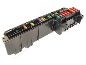 04-10 BMW E60 5 SERIES FUSE BOX 61146932452 interior front power distribution - Picture 1 of 5