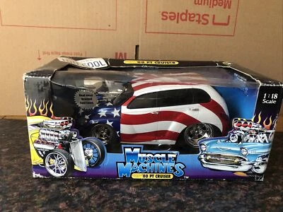 2000 Chrysler American Flag PT Cruiser Muscle Machines 1:18 New In Box - Image 1 of 4