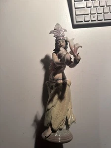 Lladro Figurine Lehua 1532 Retired - Picture 1 of 6