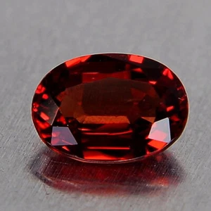 Video 1,12cts Vivid Hot Apple Red Hue Natural Spinel Burma GM1502 - Bild 1 von 3