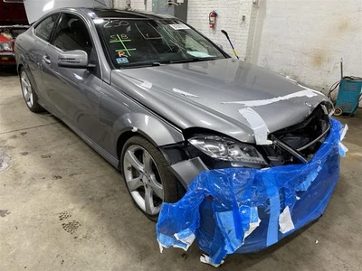 WINDSHIELD WIPER MOTOR C230 C250 C300 C350 C63 E250D E300 E350  08-15 1426747 - Image 1 of 4