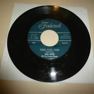 BLUES 45 RPM RECORD - JAMES BROWN & THE FAMOUS FLAMES - FEDERAL 12258 - Imagen 1 de 2