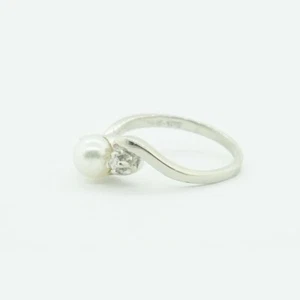 14k White Gold Pearl Diamond Ring Size 5.75 Womens Fine Jewelry - Picture 1 of 4