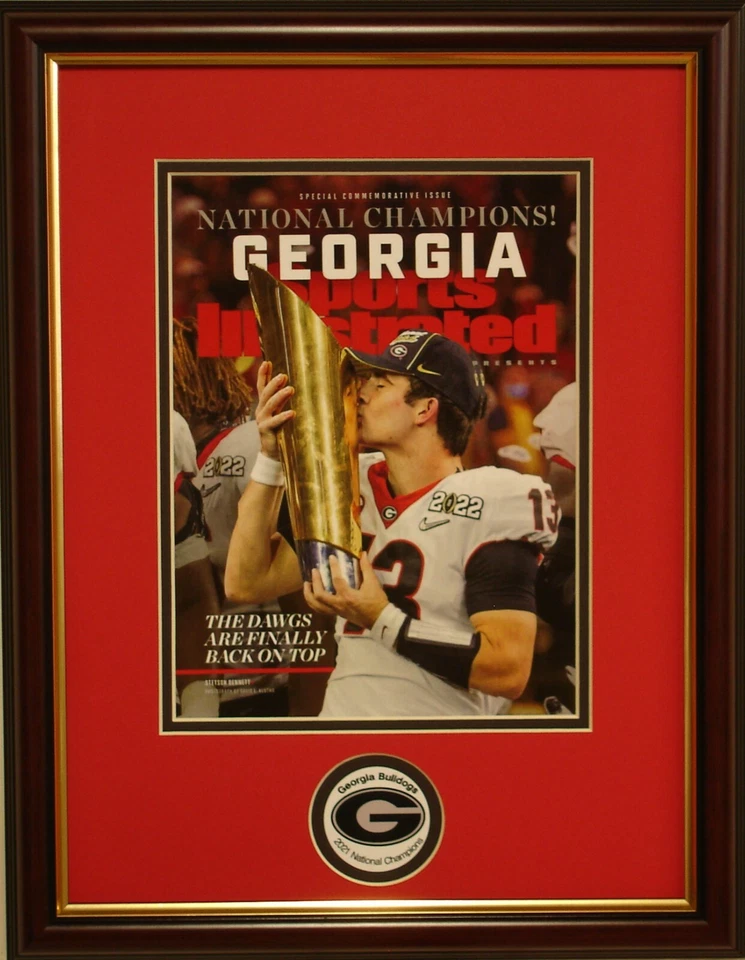 Georgia Bulldogs framed 2021 National Champs Commemorative Sports Illustrated  - Image 1 of 1