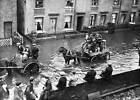 Milk Delivery During The Catastrophic Floods In The Center Of Lond - Old Photo