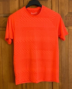 Men's Under Armour S/S Orange Pullover Shirt Tag Size M Loose heatgear - Picture 1 of 3