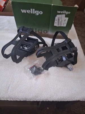 Wellgo E229 Shimano Compatible Exercise Bike Bicycle Pedals with Cleats - Image 1 of 4