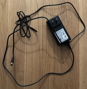 EMBER Power Adapter Charger WA-40J19FU 19V 2.1A - Bild 1 von 1