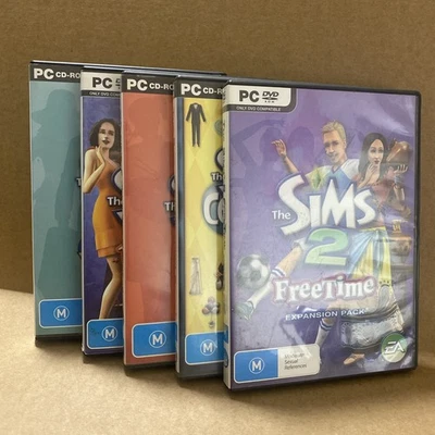 2005-2008 The Sims 2 PC game bundle x 5 (with manuals) - Image 1 of 4