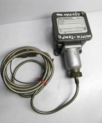 United Electric Controls E105 2BCB Temperature Controller 105 Series - Image 1 of 4